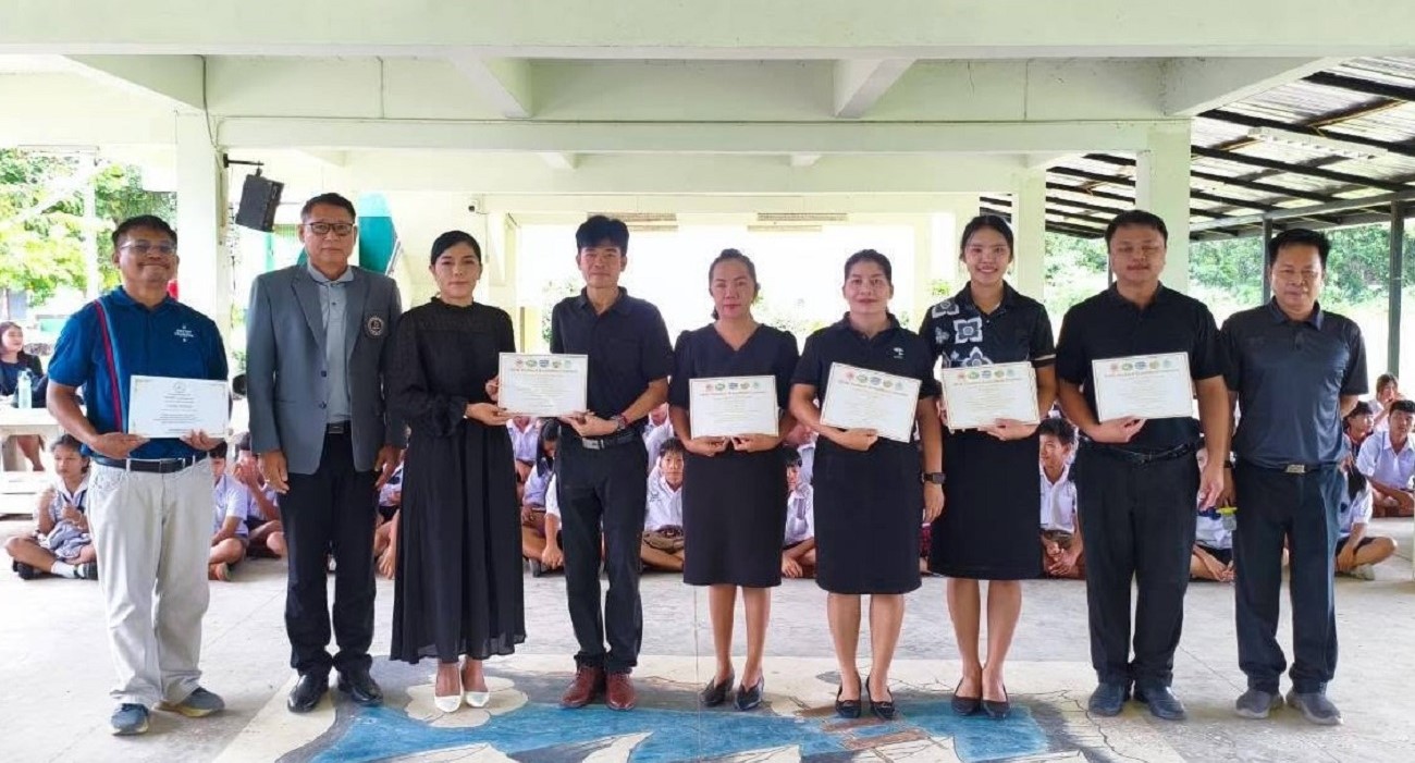 แลกเปลี่ยนประสบการณ์และทำกิจกรรมร่วมกันของบุคลากร